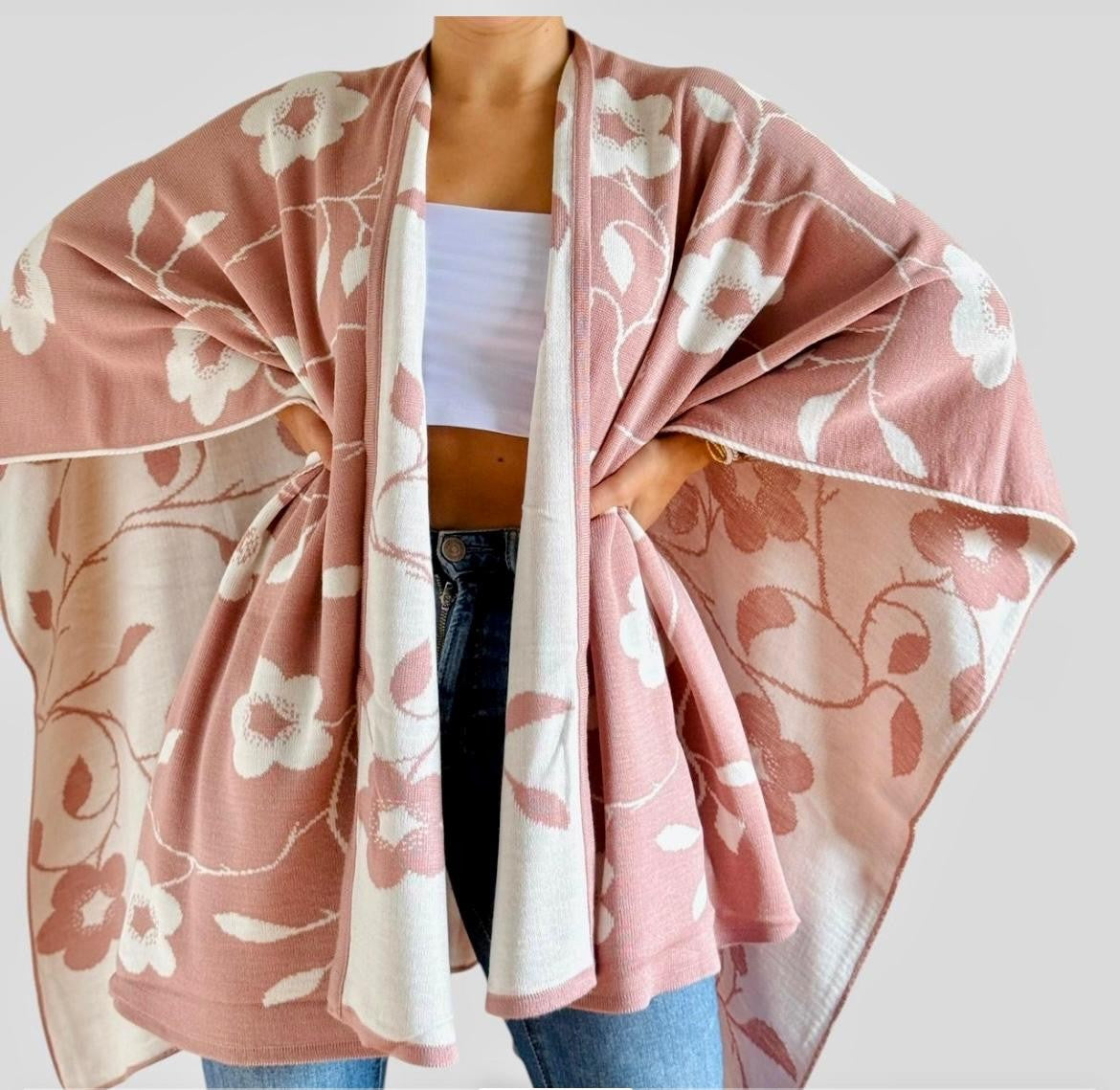 Chal flor rosa palido